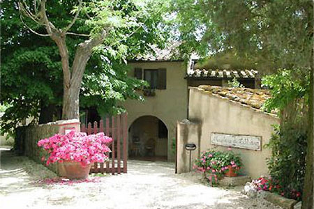 Farmhouse B&B Casolare di Libbiano San Gimignano