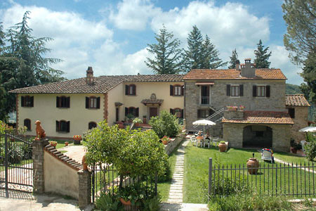 Fattoria Il Lago Farmhouse near Florence