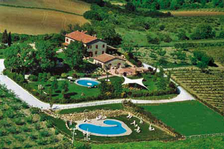 Farmhouse Tenuta Quadrifoglio near San Gimignano Farmhouse Tenuta Quadrifoglio near San Gimignano